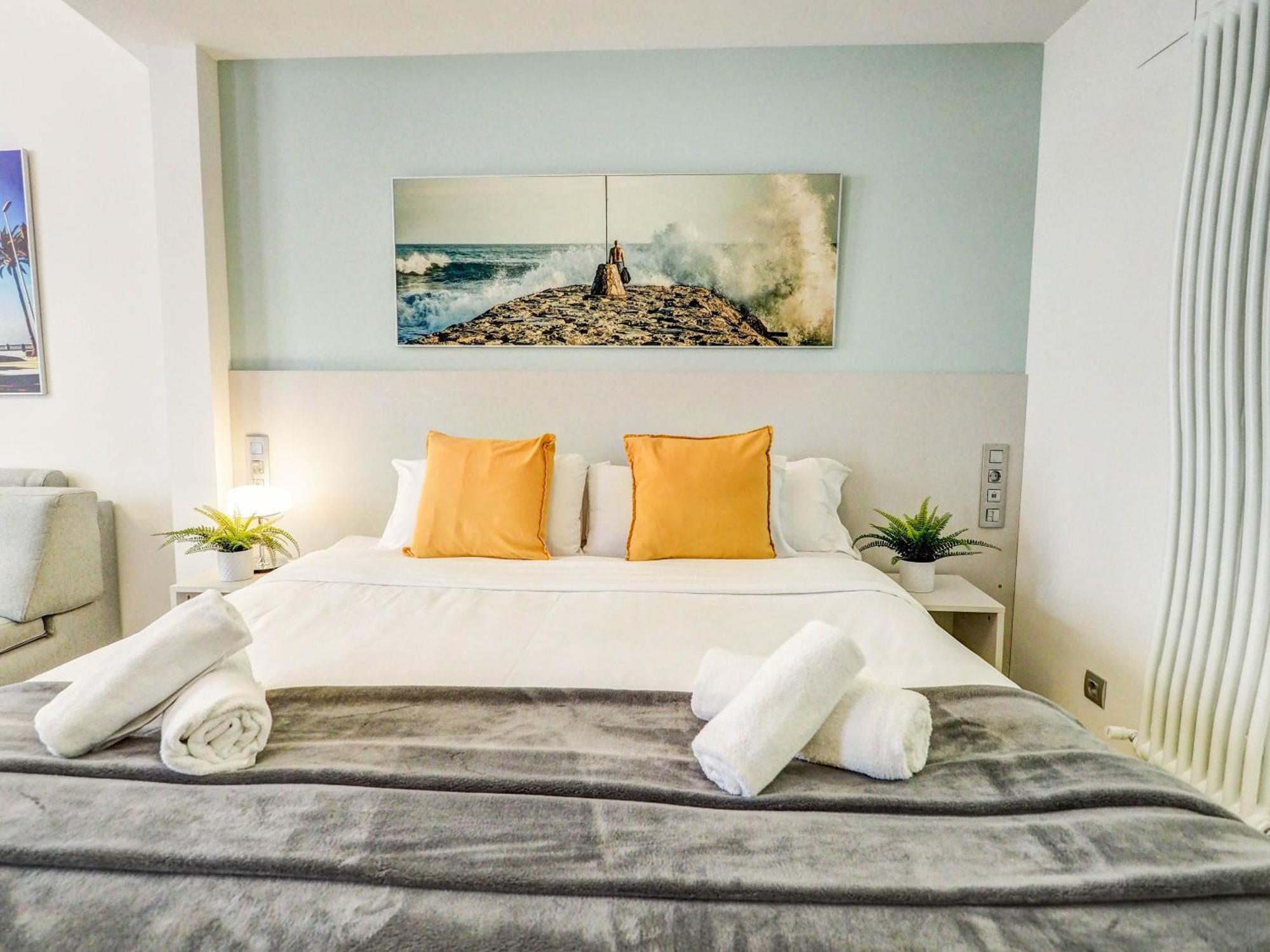 The Green Oasis By Hello Homes Sitges Buitenkant foto